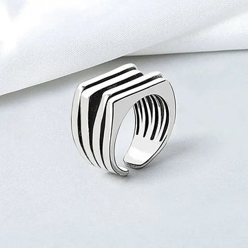 Minimalist Gold Rings – Stylish Platforms Ring for Modern Elegance