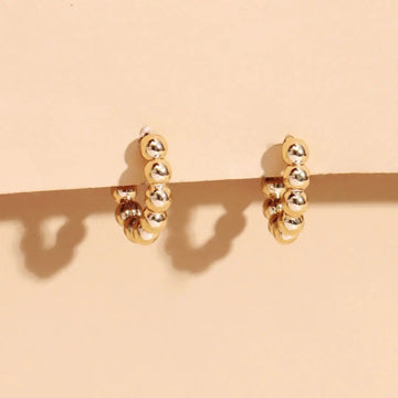 Gianna Earrings – Elegant 18 Karat Gold Hoop Earrings for Any Occasion