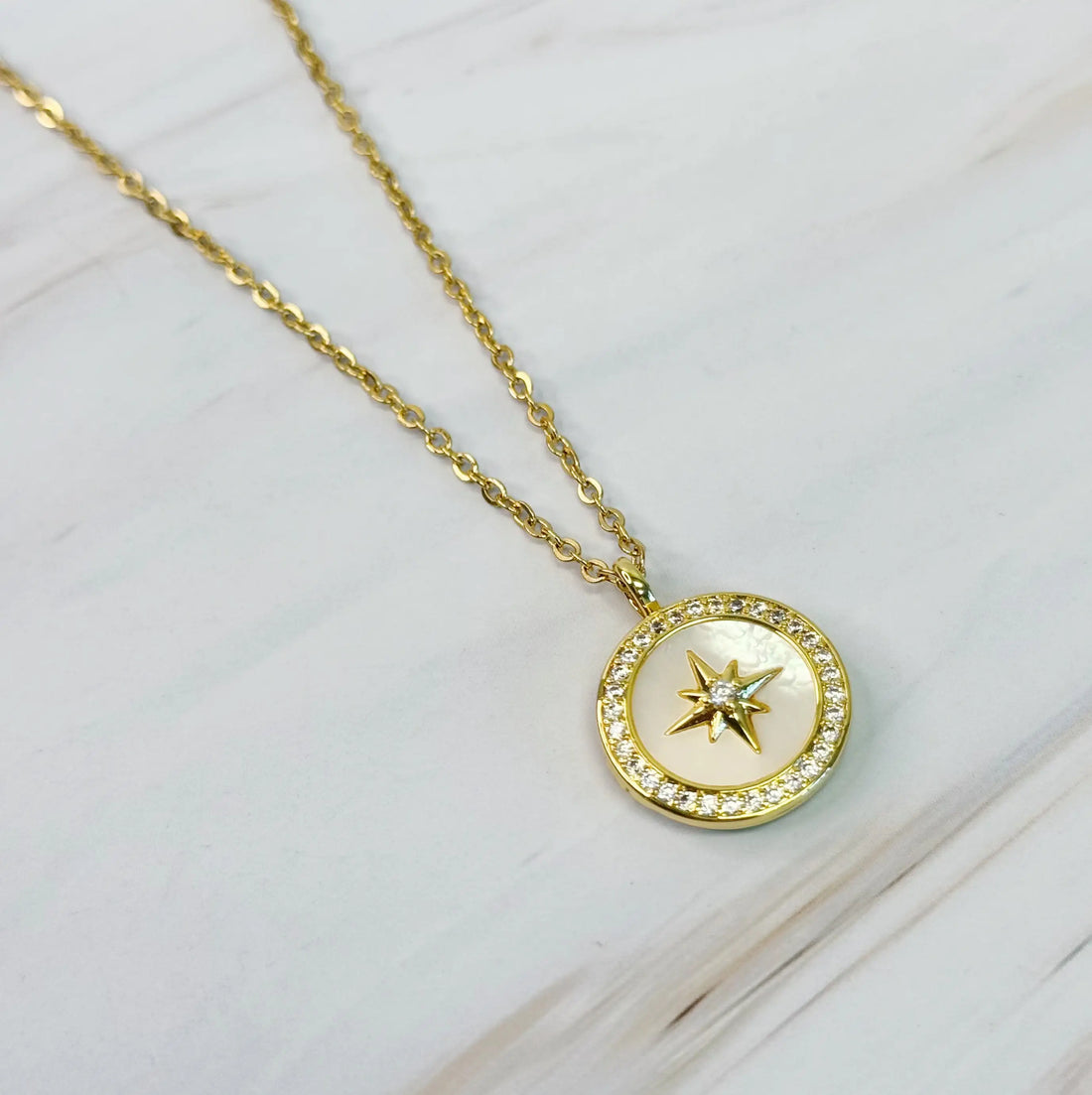 Shine Compass Open Locket Pendant Necklace for Personalized Style