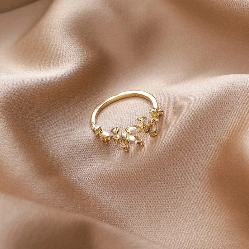 Leaf Zircon Adjustable Rings for Nature-Inspired Elegance